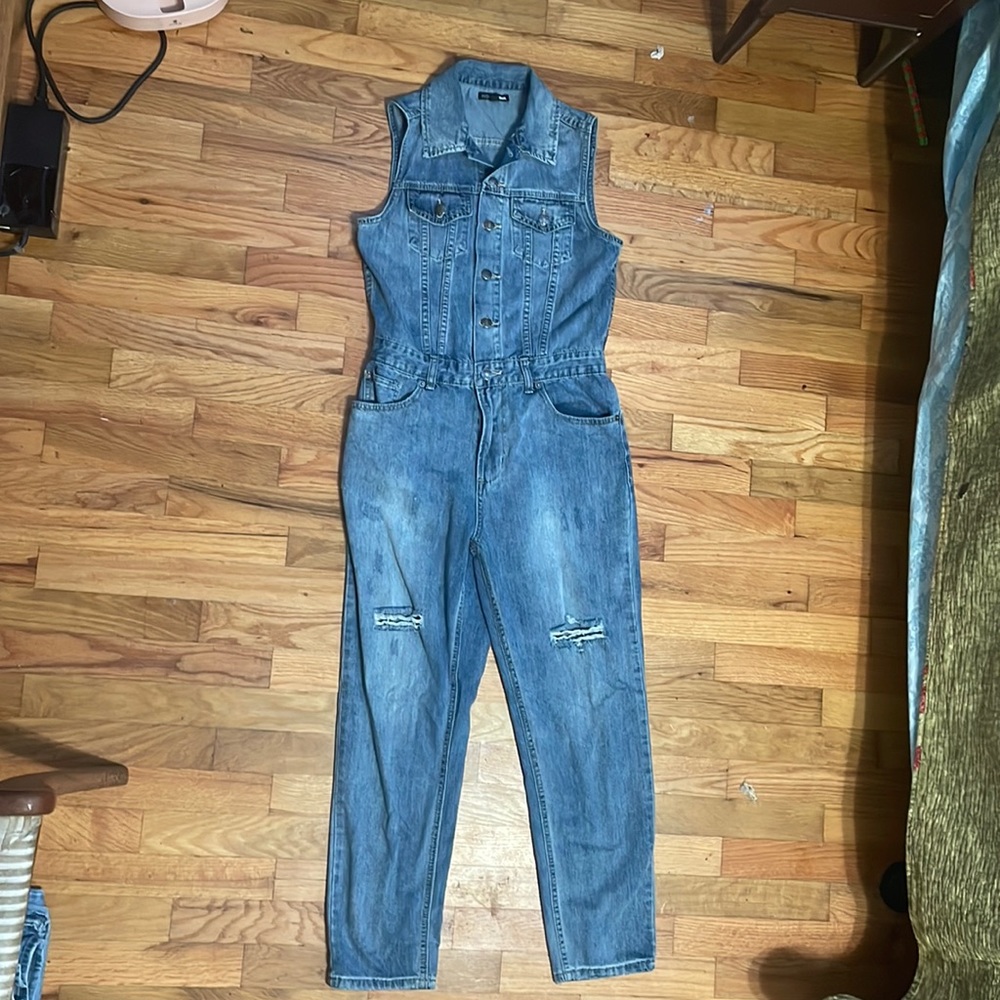 Fashion Nova Small Distressed Skinny Blue Jeans Collared Overalls / Jumpsuit